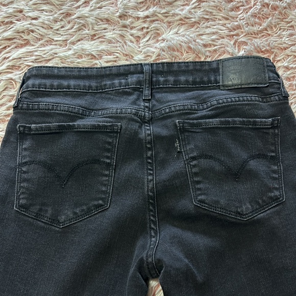 Levi’s women’s jeans - Picture 1 of 6